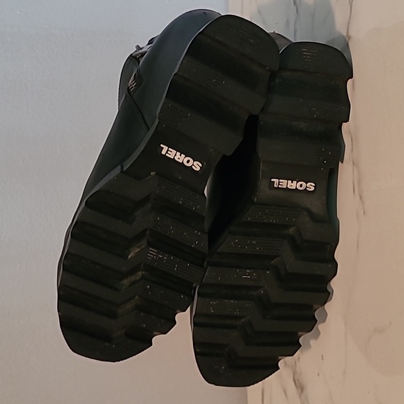 Sorel Joan Of Arctic III Black Leather Zip Boots Chucky Soles 8.5 Waterproof - Picture 13 of 15